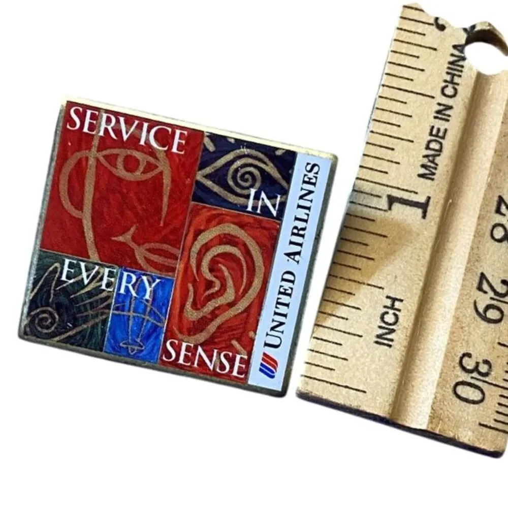 VTG United Airlines Service In Every Sense Employee Pin‎ Aviation Memorabilia